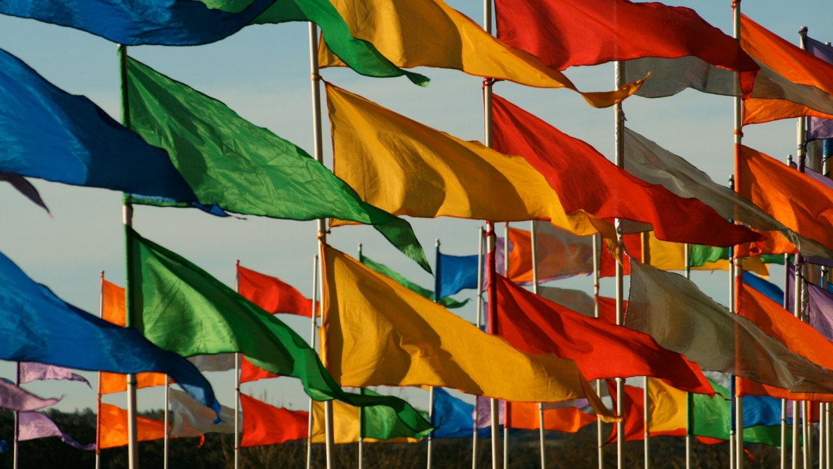 107. Seasonal Promotions Made Simple with Custom Flags and Banners