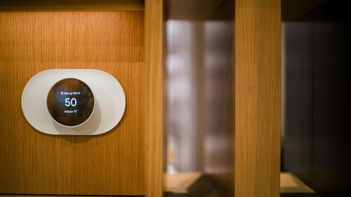 Why Your Old Thermostat is Costing You Money (And Health)