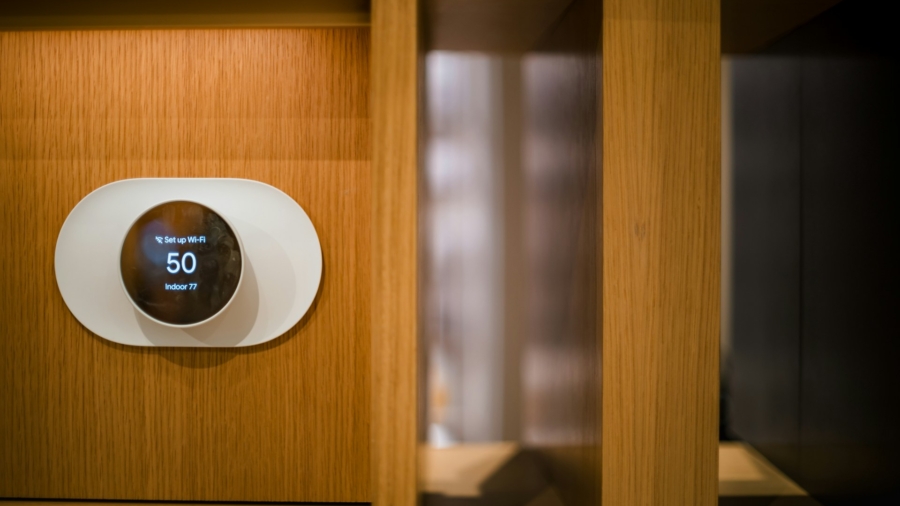 Why Your Old Thermostat is Costing You Money (And Health)